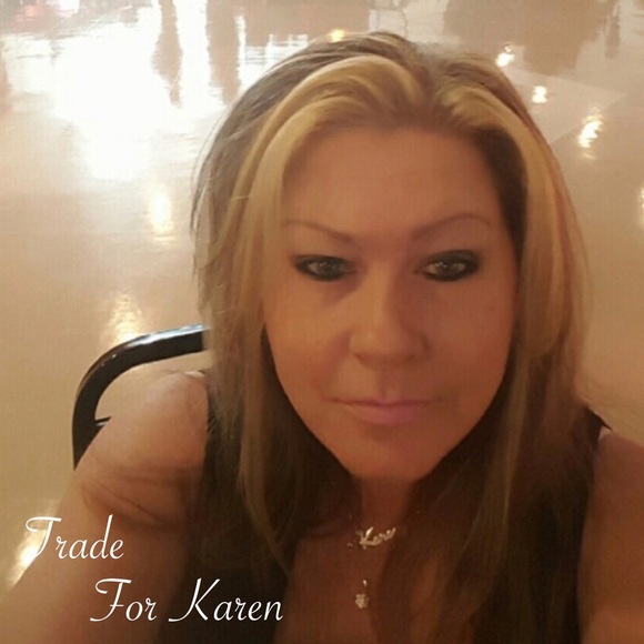 Michael Kors Handbags - Michael Kors Jet Set Medium Snap Black, White